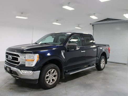 Used 2021 Ford F150 XLT w/ XTR Package AWD/4WD image 4