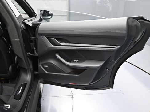New 2026 Porsche Taycan GTS image 27
