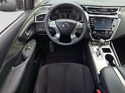 Used 2018 Nissan Murano S AWD/4WD image 12