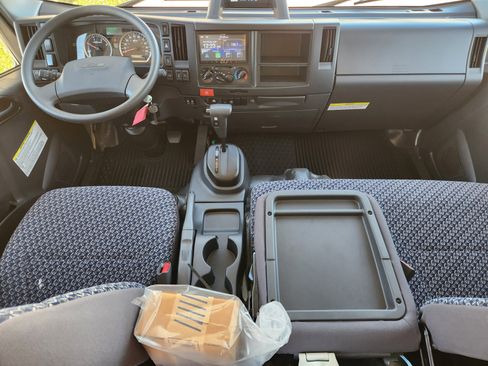 New 2024 Chevrolet Low Cab Forward image 26