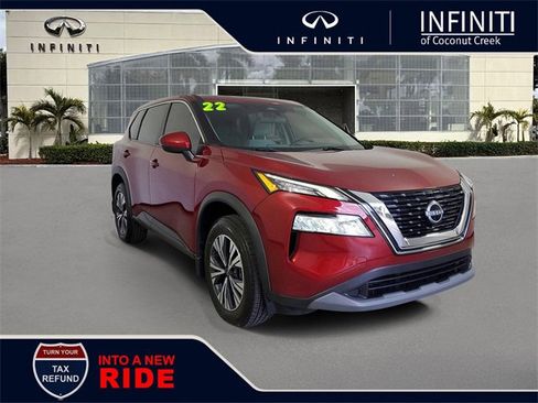 Used 2022 Nissan Rogue SV image 1