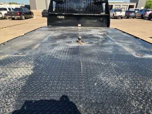 Used 2024 Ford F550 4x4 Crew Cab Super Duty image 31