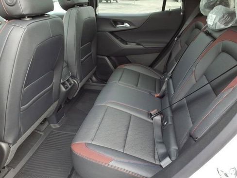 New 2026 Chevrolet Equinox RS w/ LPO, Floor Liner Package AWD/4WD image 24