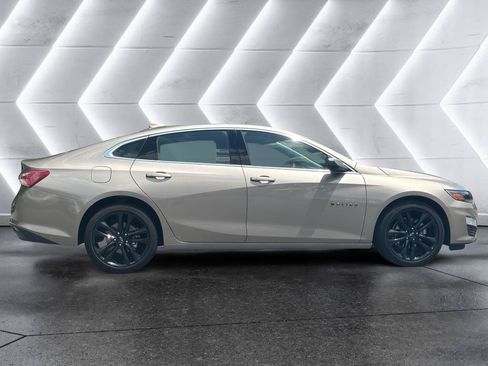 Used 2023 Chevrolet Malibu LT w/ Sport Edition FWD image 4