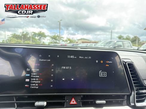 Used 2023 Kia Sportage EX FWD image 29