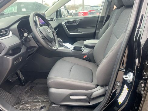 New 2025 Toyota RAV4 LE image 10