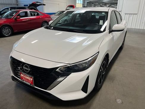 Used 2024 Nissan Sentra SV FWD image 7