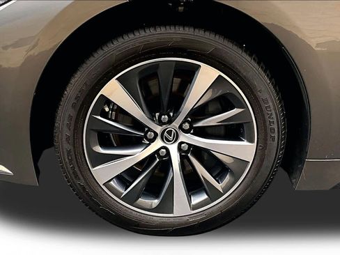 Used 2022 Lexus LS 500 AWD w/ Accessory Package (Z2) image 11