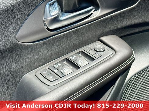 New 2027 Chrysler Pacifica LX FWD image 9