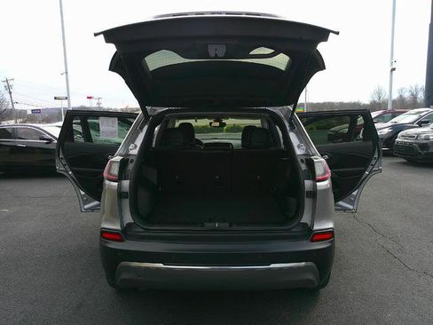 Used 2019 Jeep Cherokee Limited image 5