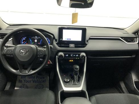Used 2023 Toyota RAV4 LE AWD/4WD image 14