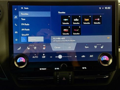 Used 2024 Lexus GX 550 image 15