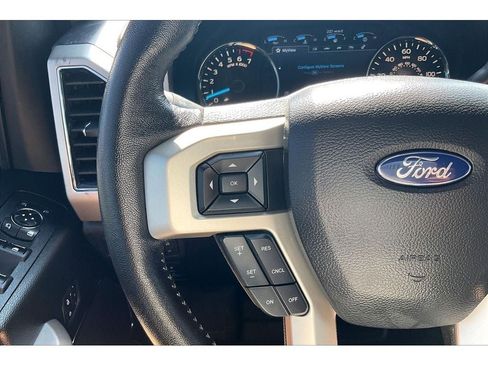 Used 2018 Ford F150 Lariat AWD/4WD image 19