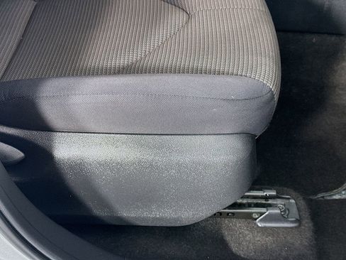 Used 2024 Toyota Highlander LE image 23