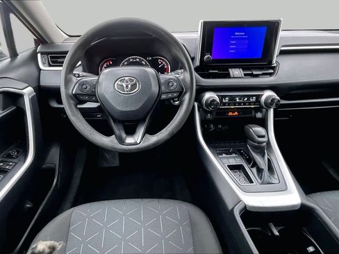 Used 2023 Toyota RAV4 XLE w/ Convenience Package FWD image 6