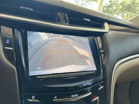 Used 2017 Cadillac XTS Luxury image 9