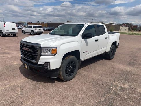 Used 2022 GMC Canyon AT4 AWD/4WD image 1