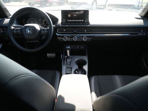 Used 2023 Honda Civic Sport image 18