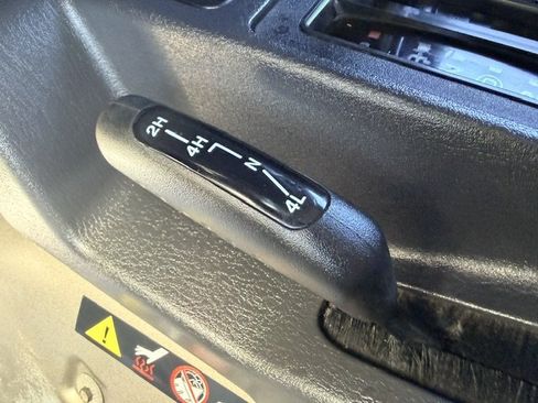 Used 2004 Jeep Wrangler X AWD/4WD image 19