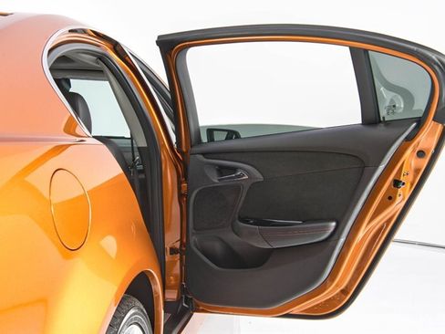 Used 2017 Chevrolet SS RWD image 38