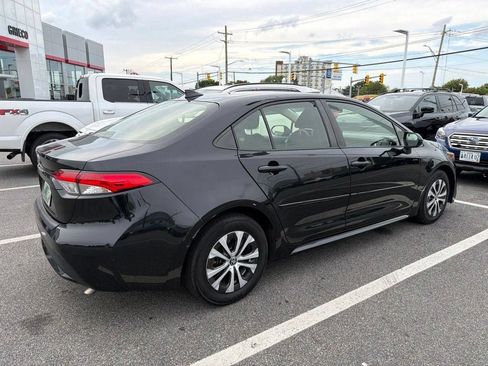 Used 2022 Toyota Corolla LE FWD image 4