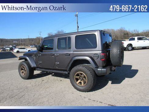 Used 2021 Jeep Wrangler Unlimited Sahara image 9
