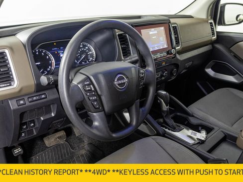 Used 2022 Nissan Frontier SV image 5