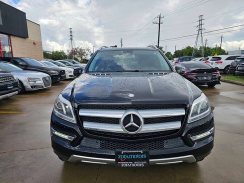 Used 2016 Mercedes-Benz GL 450 4MATIC w/ Premium I Package image 2