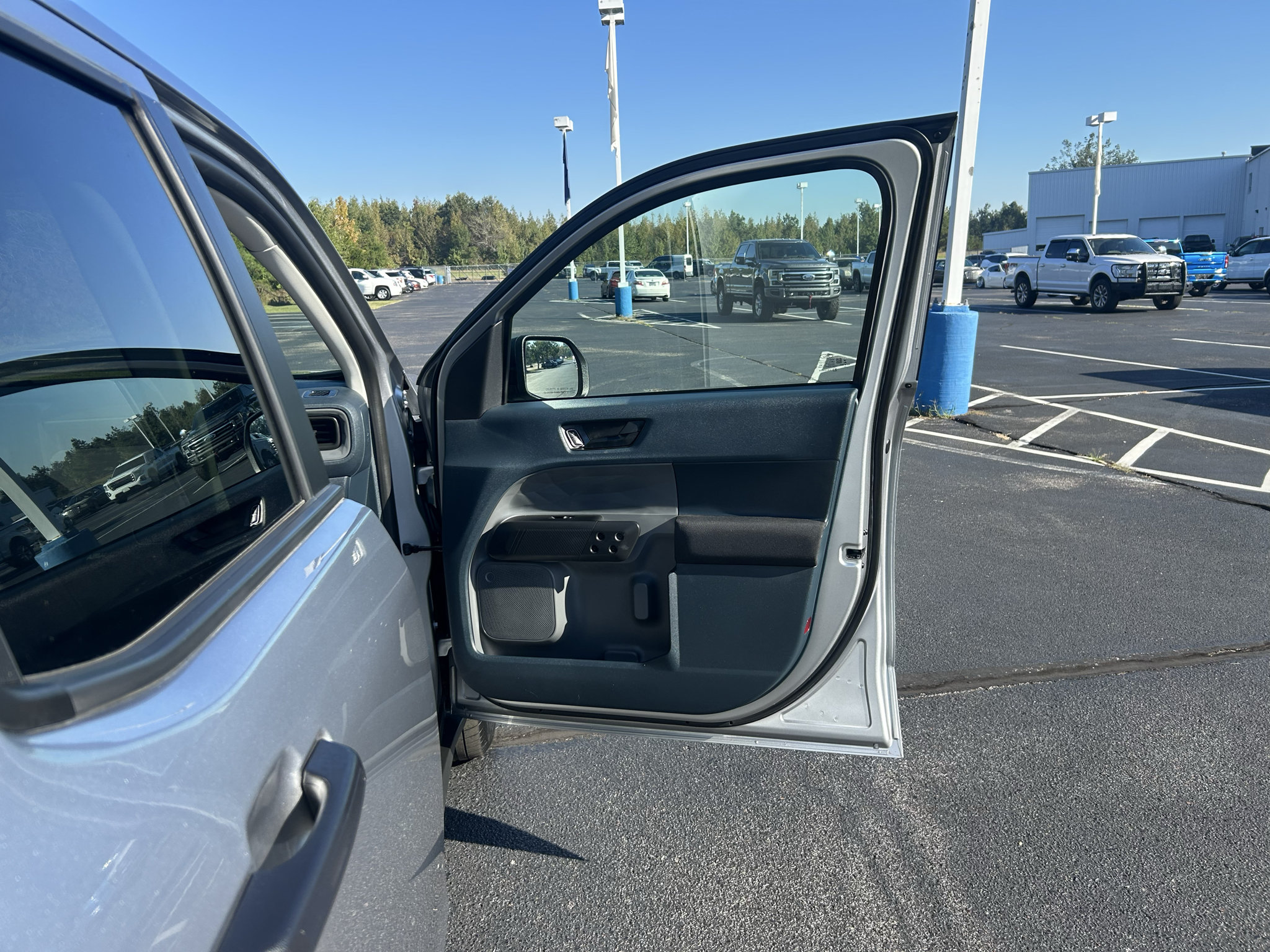 Used 2022 Ford Maverick XL FWD image 21