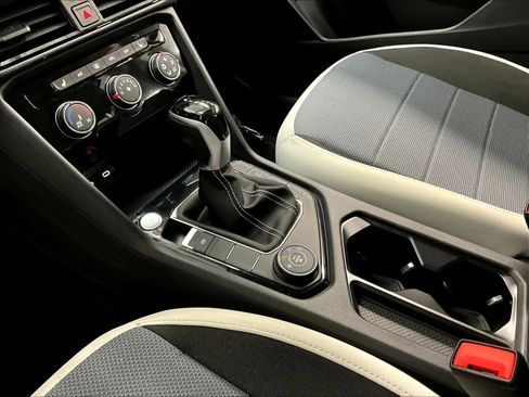 New 2026 Volkswagen Taos S image 10