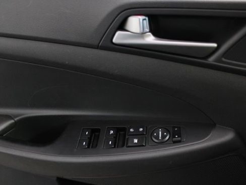 Used 2018 Hyundai Tucson SEL image 22