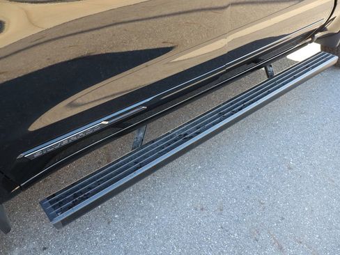 Used 2025 Chevrolet Silverado 1500 High Country w/ Midnight Edition image 36