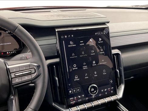 New 2026 GMC Acadia AT4 w/ Luxury Package AWD/4WD image 7