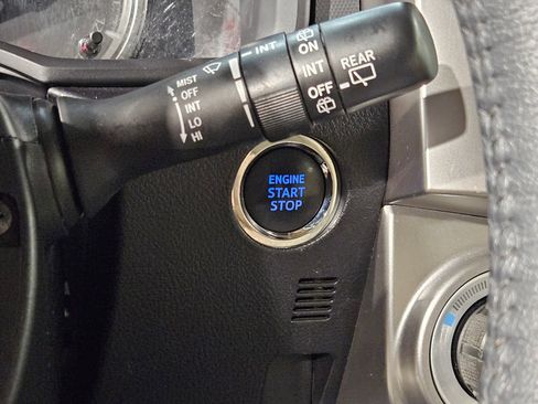 Used 2021 Toyota 4Runner Limited RWD image 34