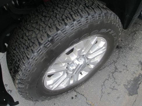 Used 2021 GMC Sierra 2500 Denali w/ Denali Ultimate Package image 13