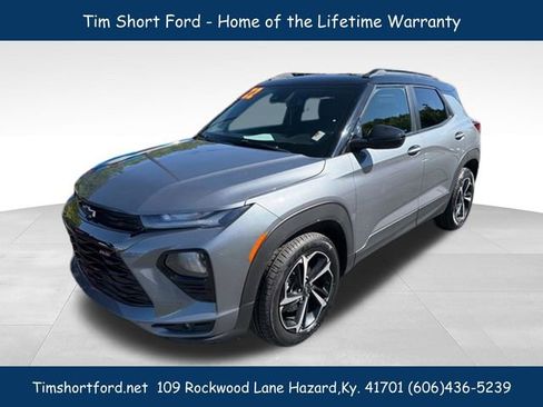 Used 2022 Chevrolet TrailBlazer RS w/ Sun and Liftgate Package AWD/4WD image 2