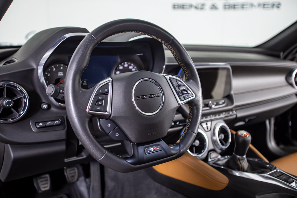 Used 2021 Chevrolet Camaro SS RWD image 27