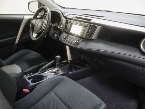 Used 2014 Toyota RAV4 XLE AWD/4WD image 33