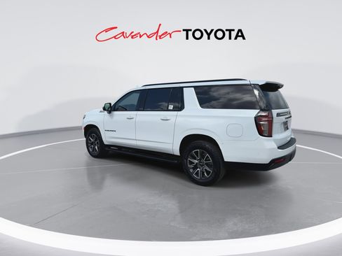 Used 2024 Chevrolet Suburban Z71 w/ Luxury Package image 6