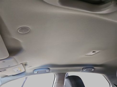 Used 2022 Buick Encore Preferred w/ Safety Package image 30