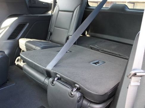 Used 2022 GMC Yukon Denali AWD/4WD image 41