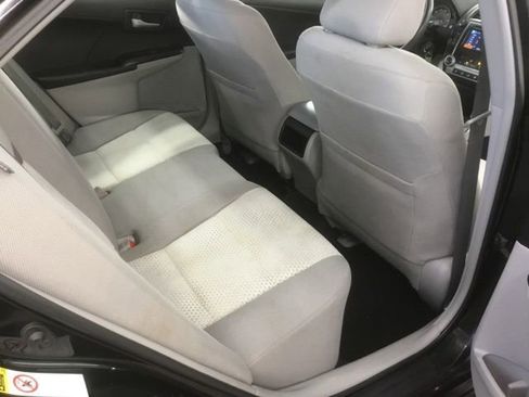 Used 2012 Toyota Camry LE image 17