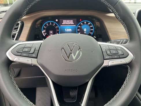 New 2026 Volkswagen Atlas SE FWD image 14