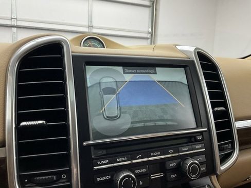 Used 2013 Porsche Cayenne image 5