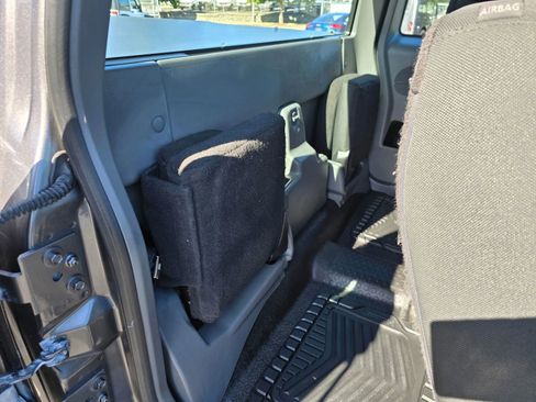 Used 2010 Ford Ranger XLT image 13