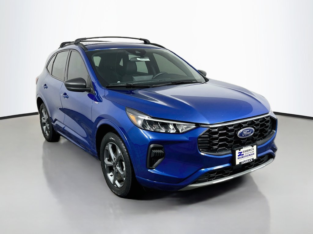 Used 2023 Ford Escape ST-Line w/ Tech Pack #1 AWD/4WD image 1