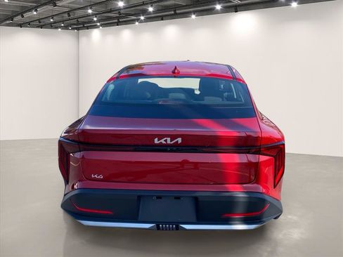 Certified 2025 Kia K4 FWD image 7
