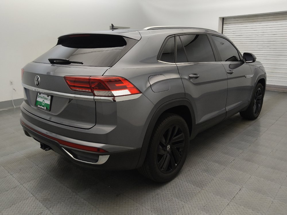Used 2022 Volkswagen Atlas Cross Sport SE FWD image 9