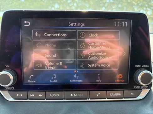 Used 2021 Nissan Sentra SV FWD image 24