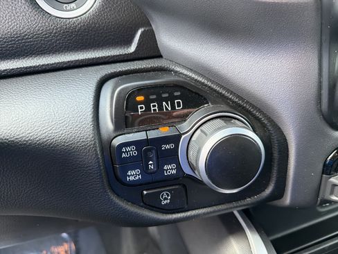 Used 2023 RAM 1500 Big Horn AWD/4WD image 33